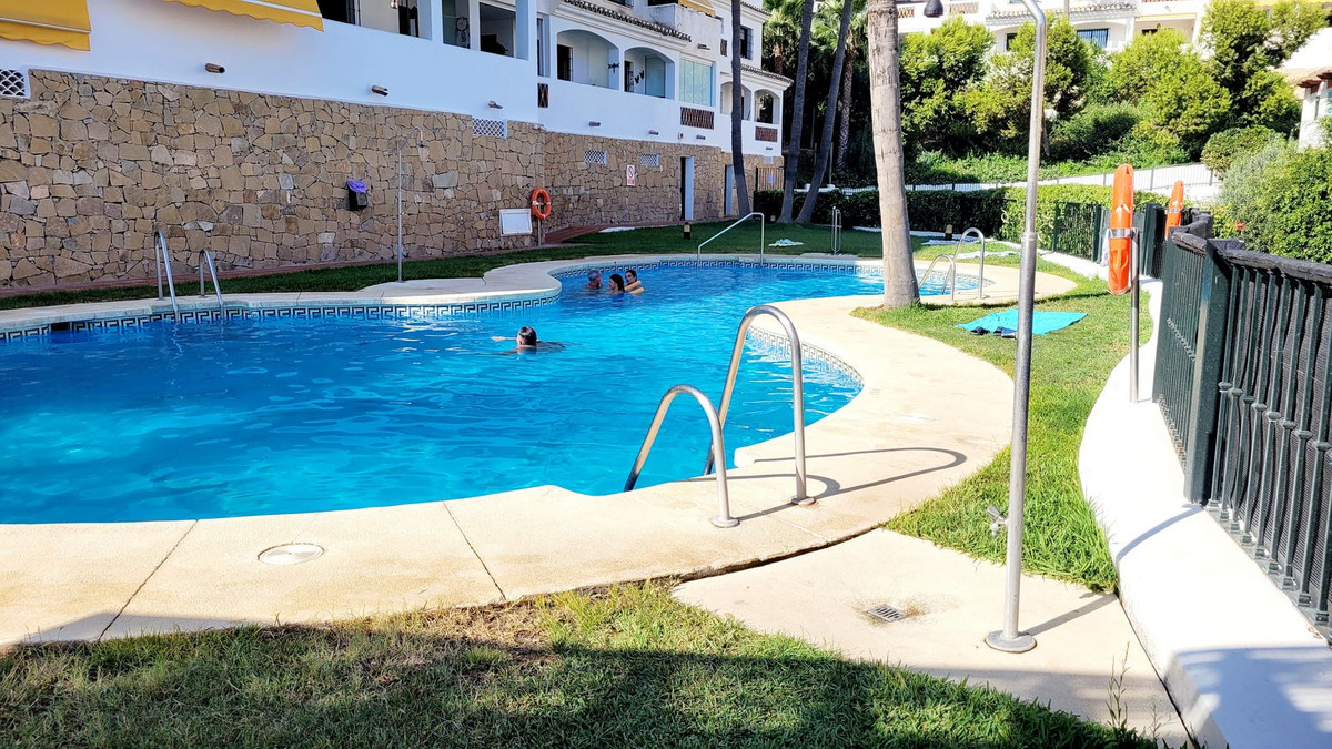 Se vende Apartamento Planta Baja de 3 dormitorios en Costa Del Sol, Málaga, España