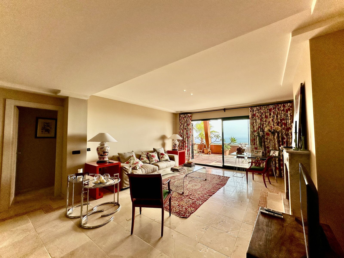 3 Bed Apartment for sale in El Rosario Costa Del Sol, Málaga, Spain