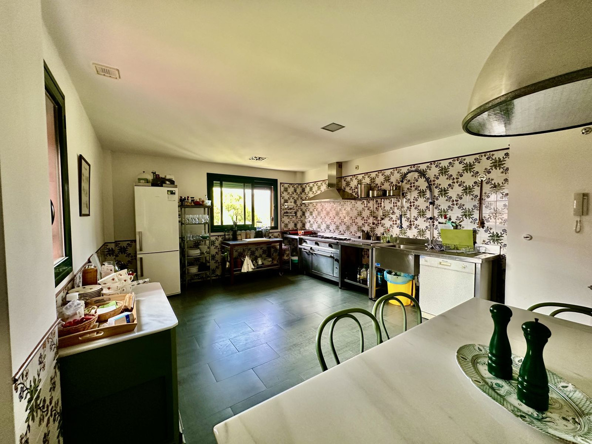 3 Bed Apartment for sale in El Rosario Costa Del Sol, Málaga, Spain