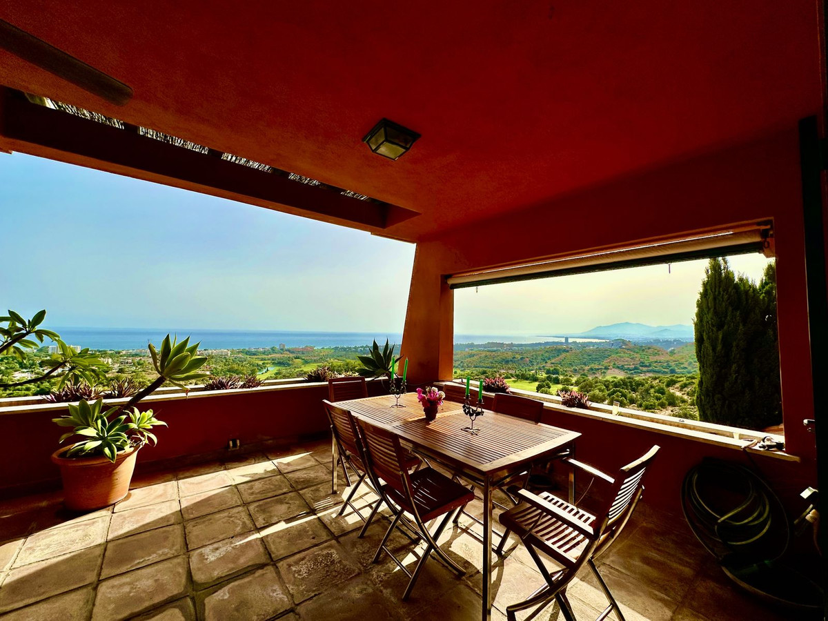 3 Bed Apartment for sale in El Rosario Costa Del Sol, Málaga, Spain