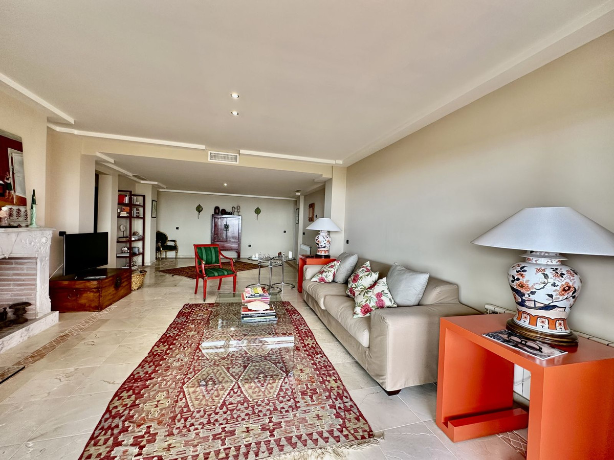 3 Bed Apartment for sale in El Rosario Costa Del Sol, Málaga, Spain
