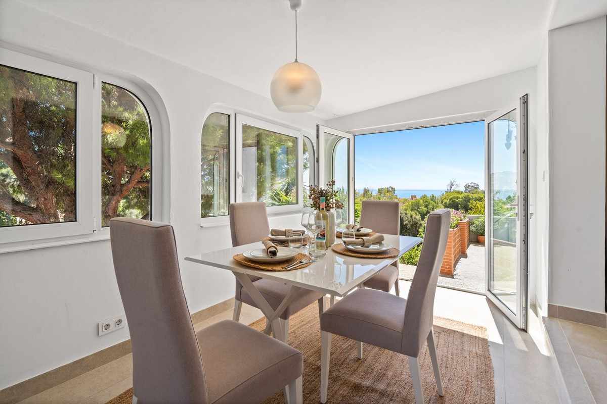 3 Bed Townhouse for sale in Torreblanca Costa Del Sol, Málaga, Spain