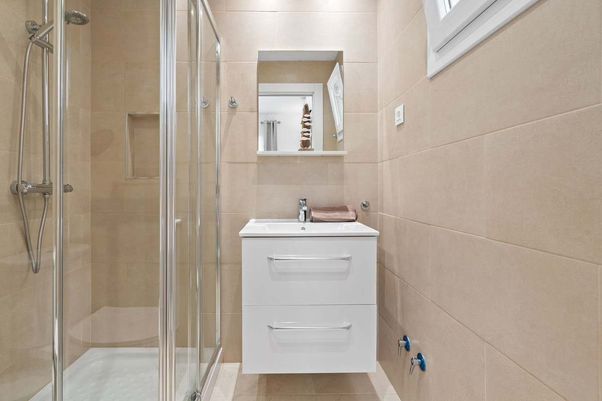3 Bed Townhouse for sale in Torreblanca Costa Del Sol, Málaga, Spain