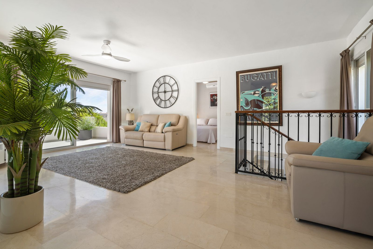 3 Bed Townhouse for sale in Torreblanca Costa Del Sol, Málaga, Spain