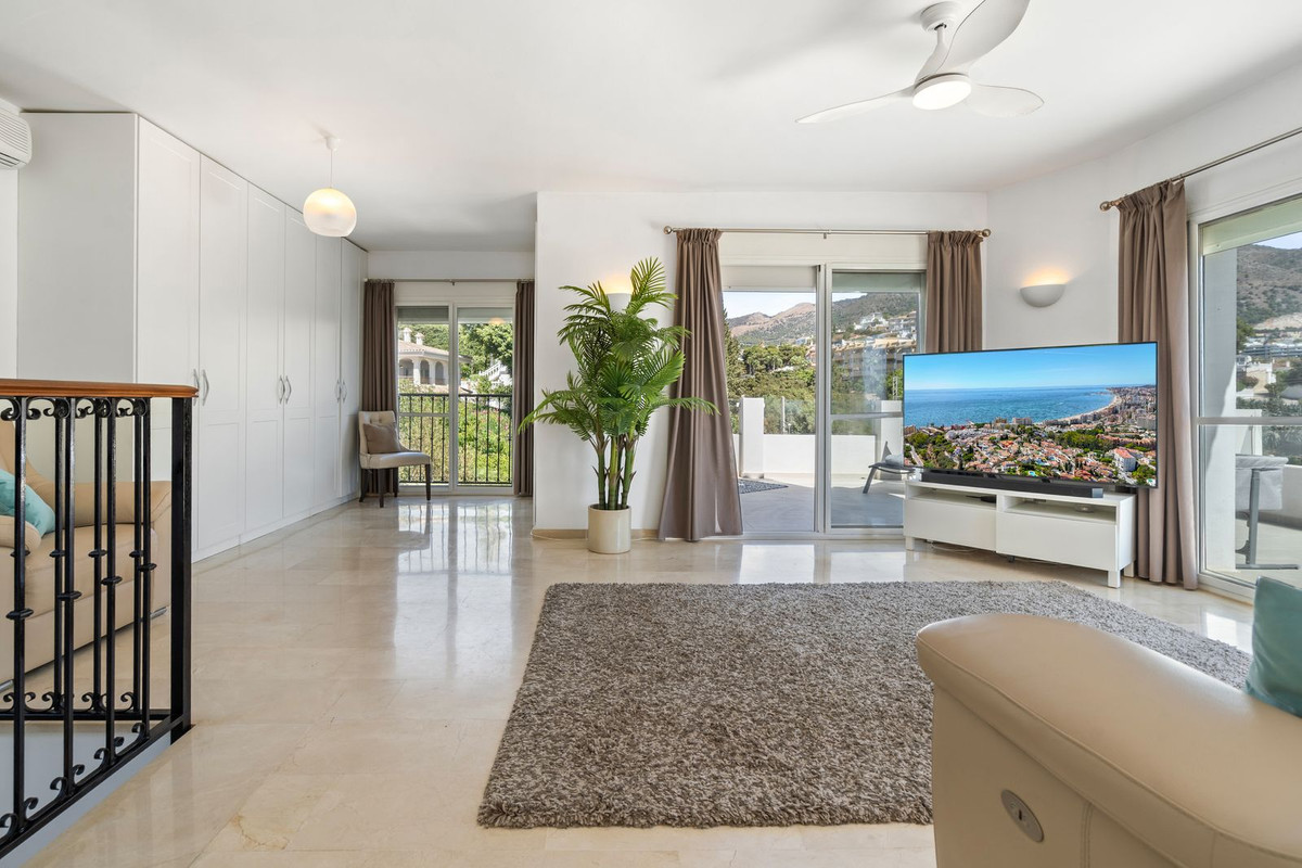 3 Bed Townhouse for sale in Torreblanca Costa Del Sol, Málaga, Spain