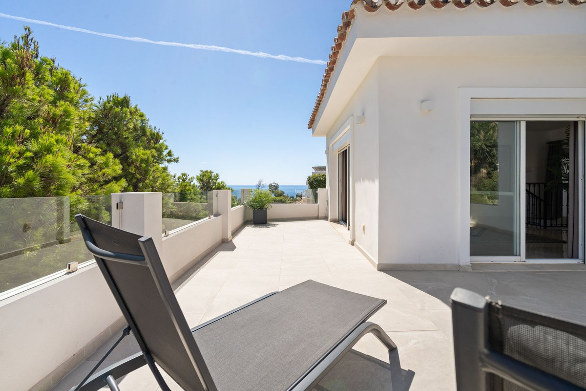 3 Bed Townhouse for sale in Torreblanca Costa Del Sol, Málaga, Spain