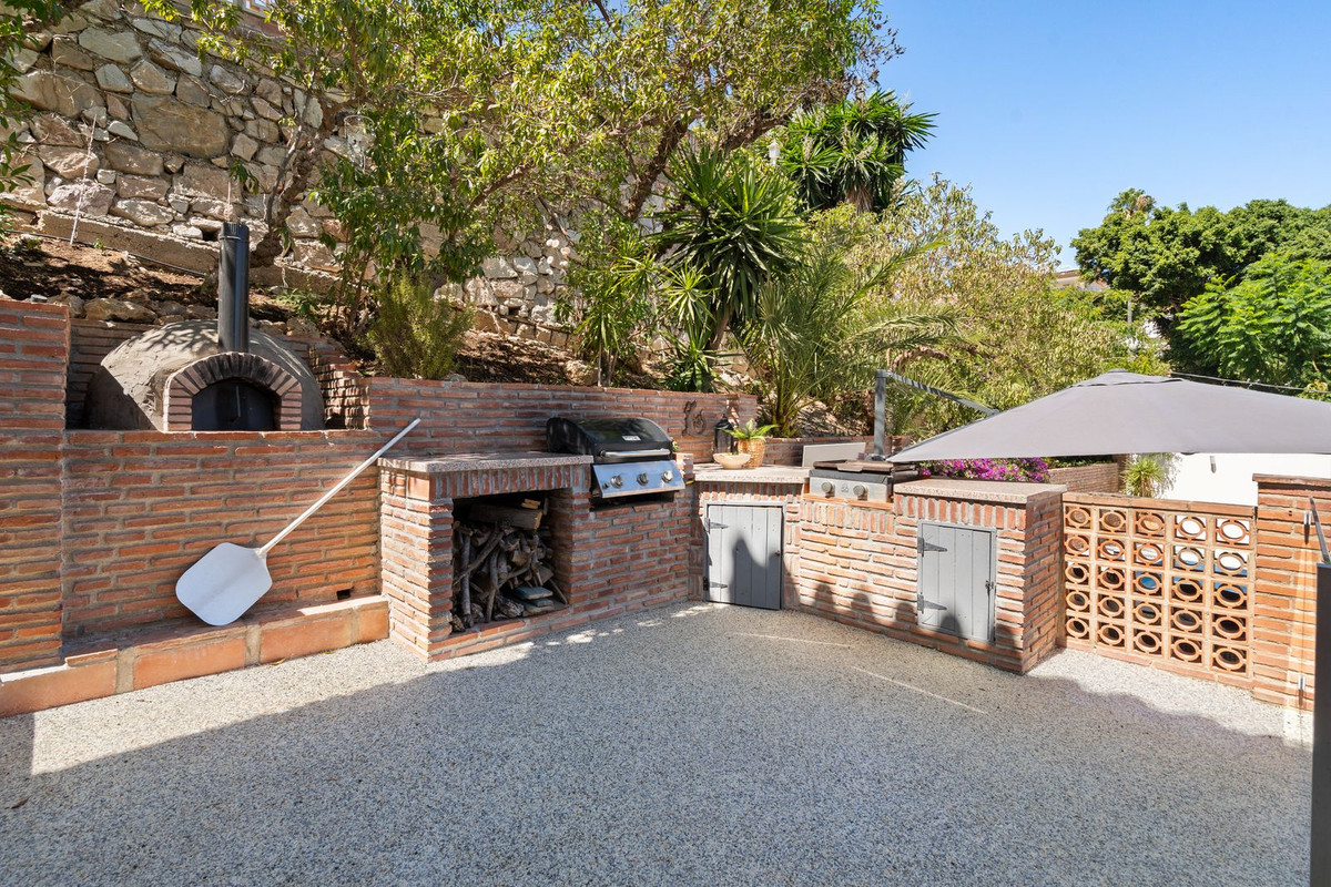 3 Bed Townhouse for sale in Torreblanca Costa Del Sol, Málaga, Spain