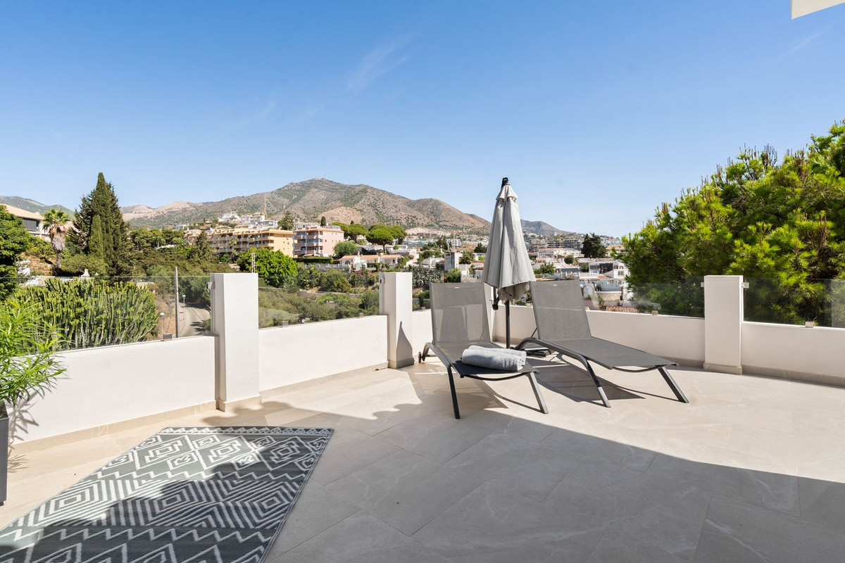3 Bed Townhouse for sale in Torreblanca Costa Del Sol, Málaga, Spain