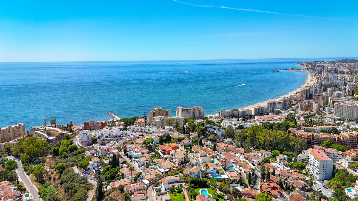 3 Bed Townhouse for sale in Torreblanca Costa Del Sol, Málaga, Spain
