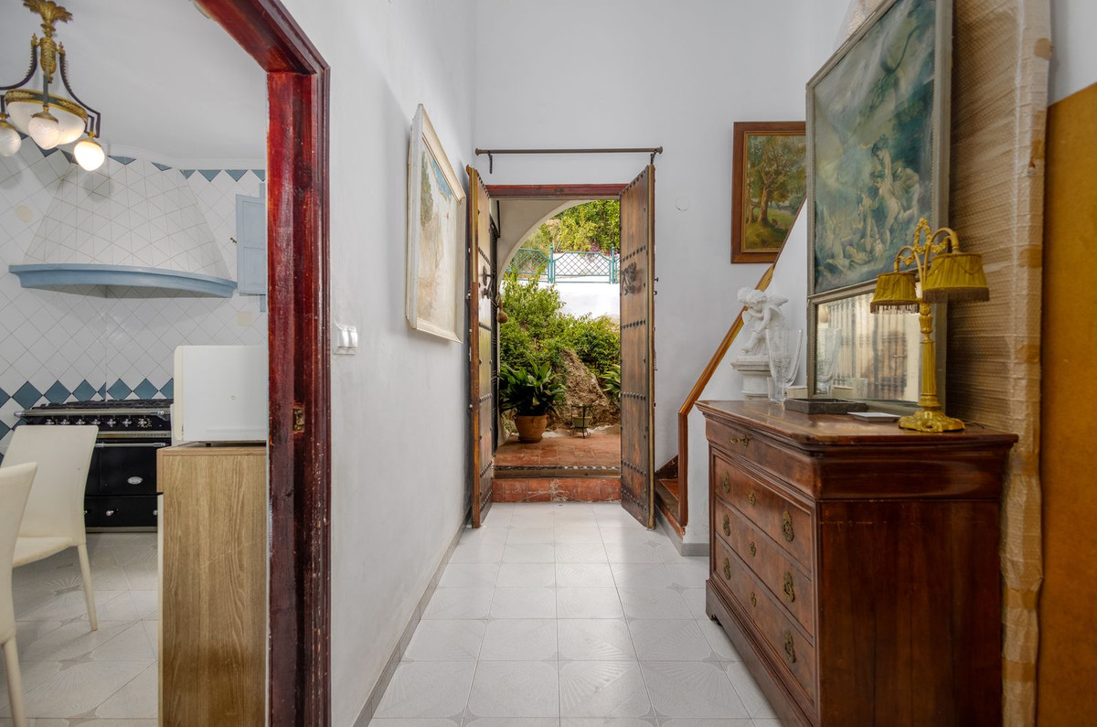 Se vende Finca - Cortijo de 7 dormitorios en Costa Del Sol East, Málaga, España