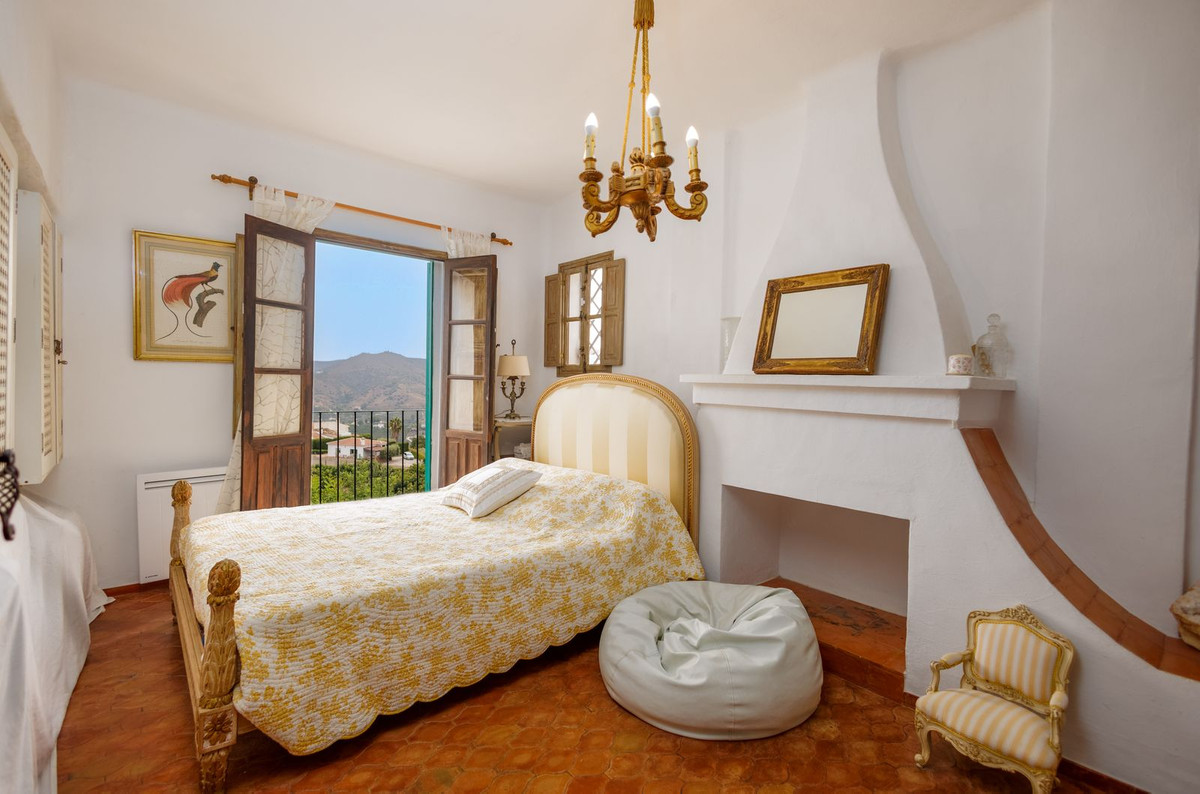 Se vende Finca - Cortijo de 7 dormitorios en Costa Del Sol East, Málaga, España