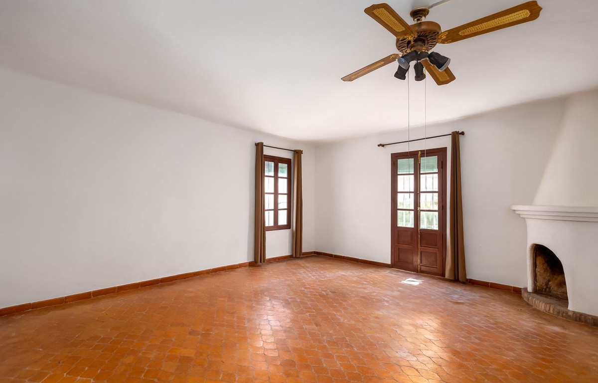 Se vende Finca - Cortijo de 7 dormitorios en Costa Del Sol East, Málaga, España