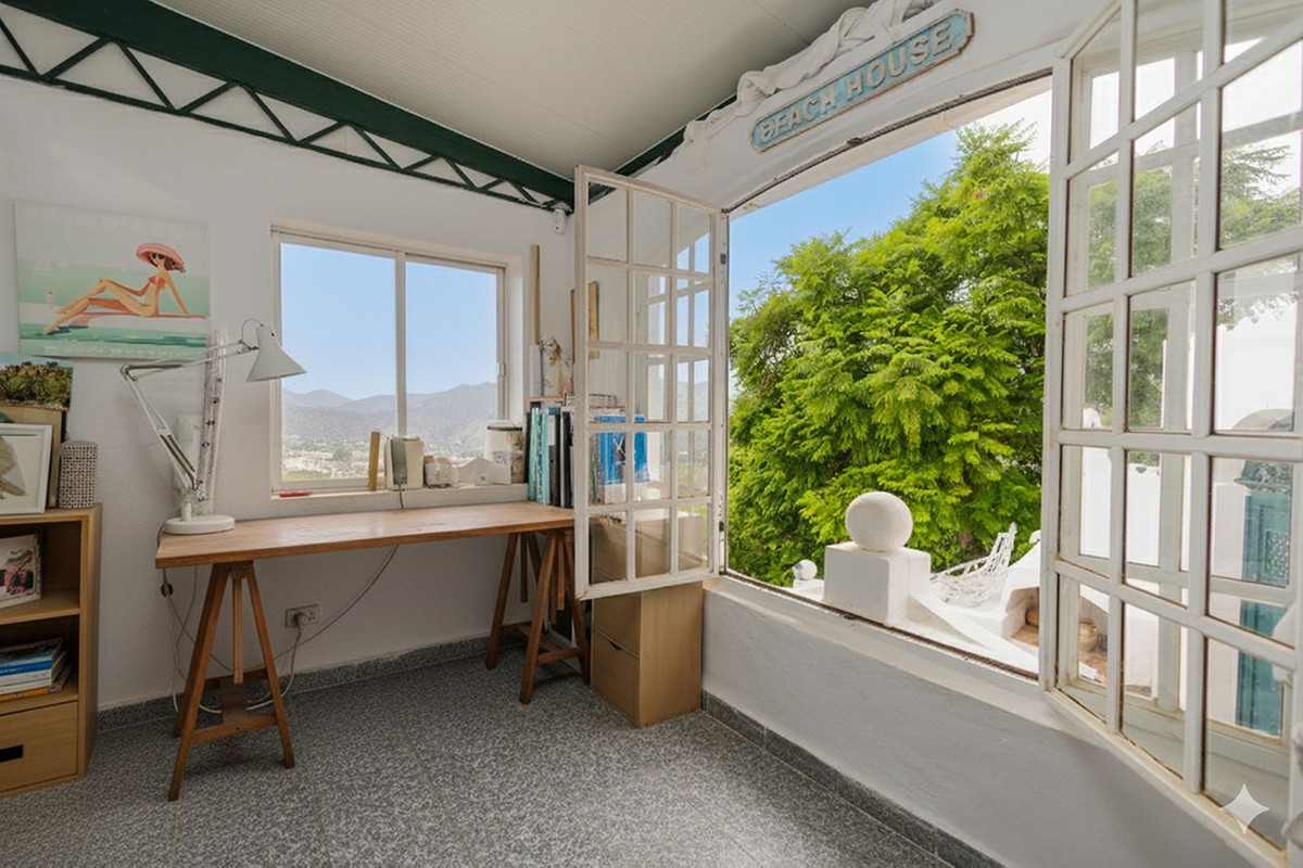 Se vende Finca - Cortijo de 7 dormitorios en Costa Del Sol East, Málaga, España