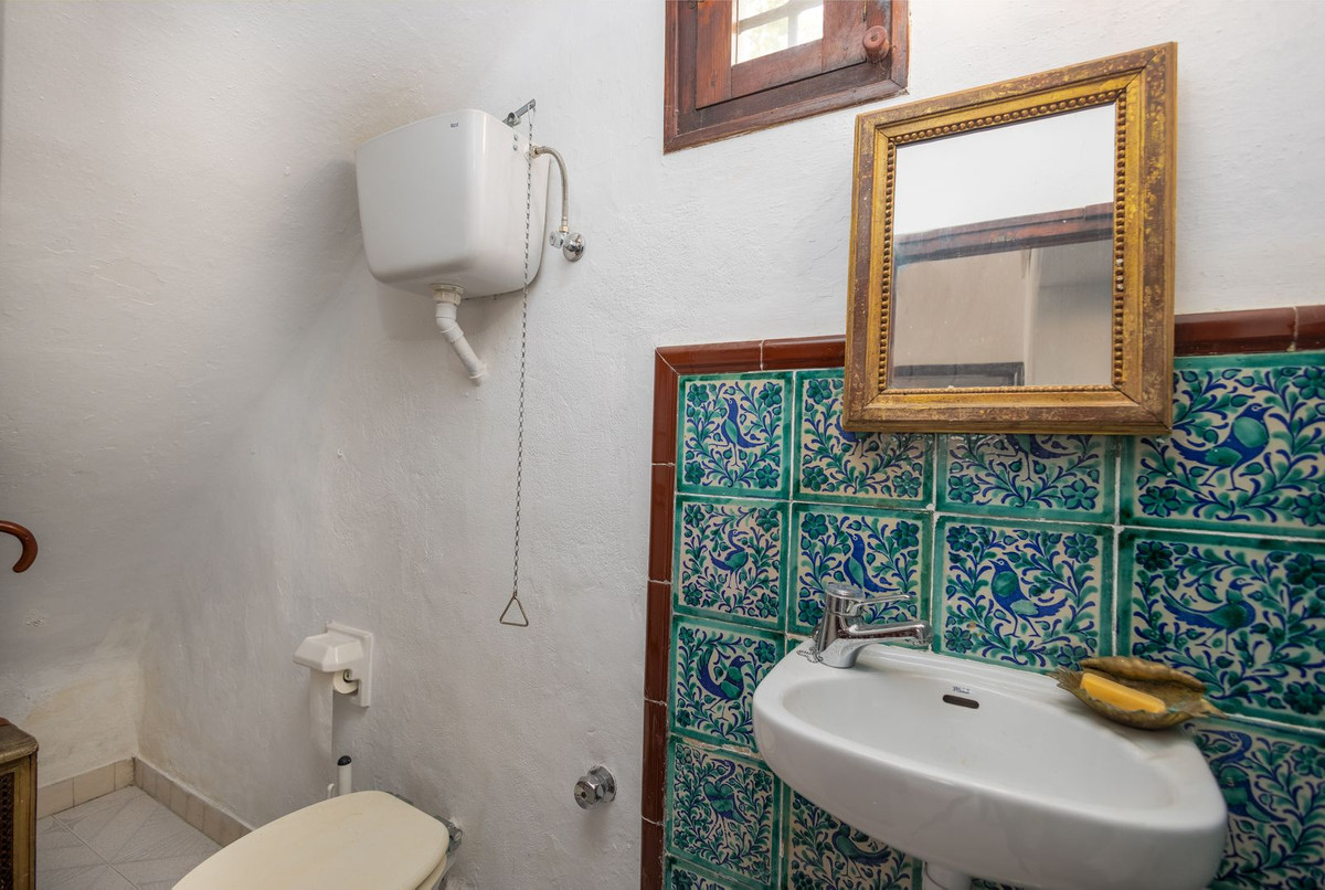 Se vende Finca - Cortijo de 7 dormitorios en Costa Del Sol East, Málaga, España