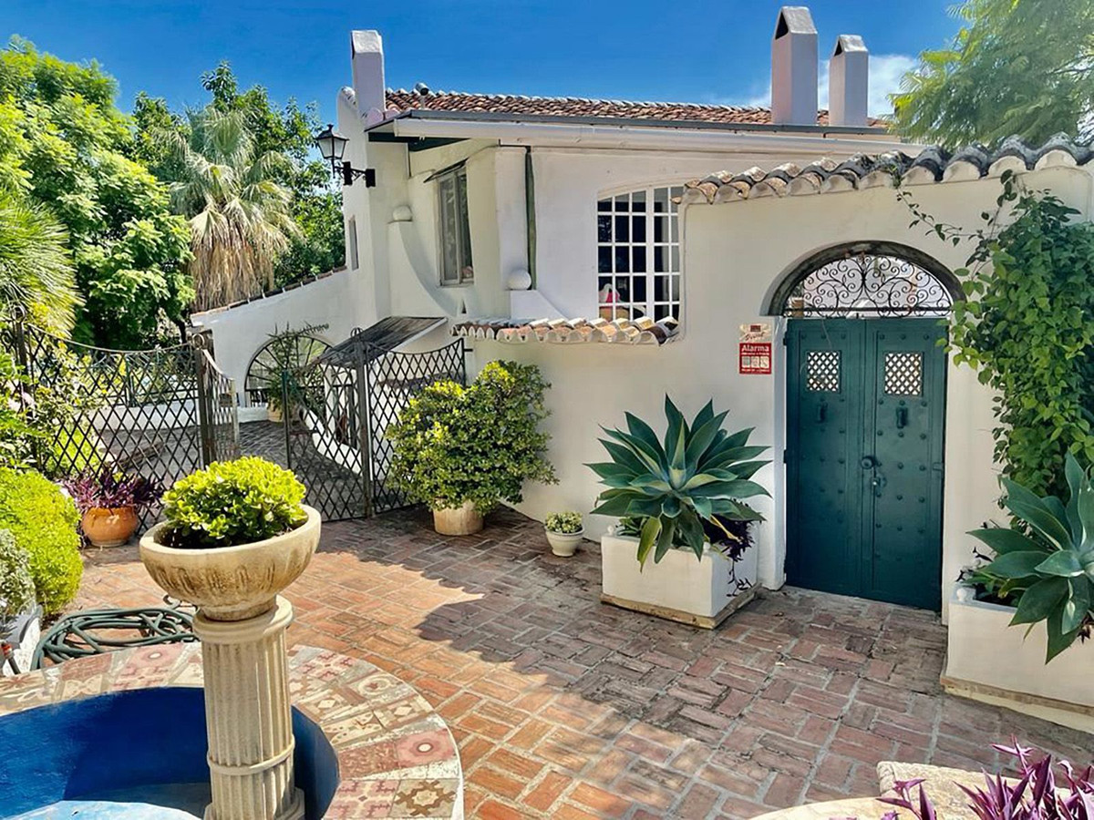 Se vende Finca - Cortijo de 7 dormitorios en Costa Del Sol East, Málaga, España