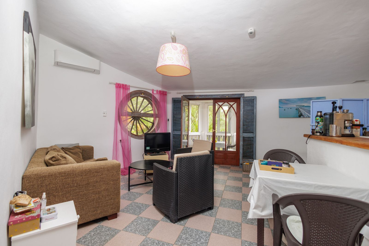 Se vende Finca - Cortijo de 7 dormitorios en Costa Del Sol East, Málaga, España