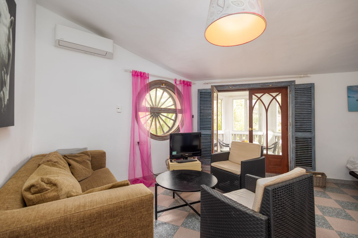 Se vende Finca - Cortijo de 7 dormitorios en Costa Del Sol East, Málaga, España