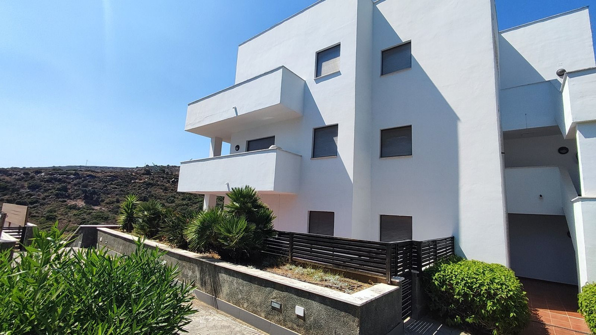 Se vende Apartamento Planta Baja de 3 dormitorios en Costa Del Sol, Málaga, España