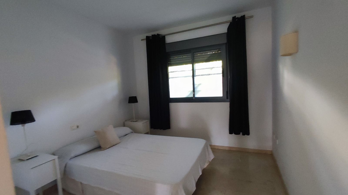 Se vende Apartamento Planta Baja de 3 dormitorios en Costa Del Sol, Málaga, España