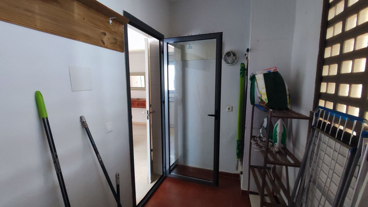 Se vende Apartamento Planta Baja de 3 dormitorios en Costa Del Sol, Málaga, España