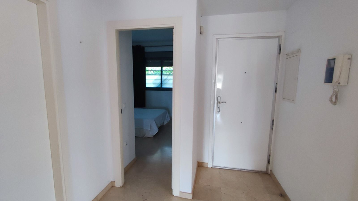 Se vende Apartamento Planta Baja de 3 dormitorios en Costa Del Sol, Málaga, España