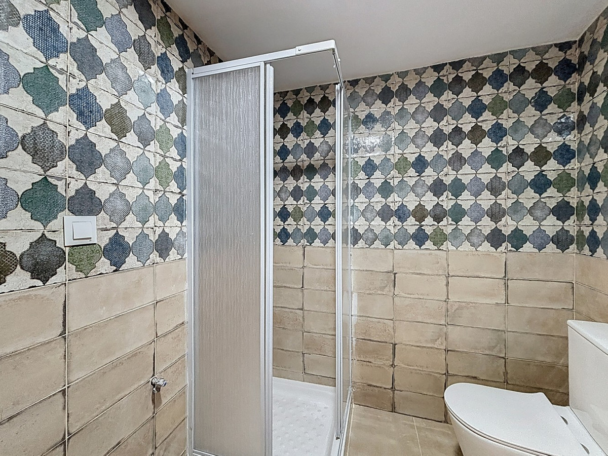 Se vende Pareada de 2 dormitorios en Costa Del Sol East, Málaga, España