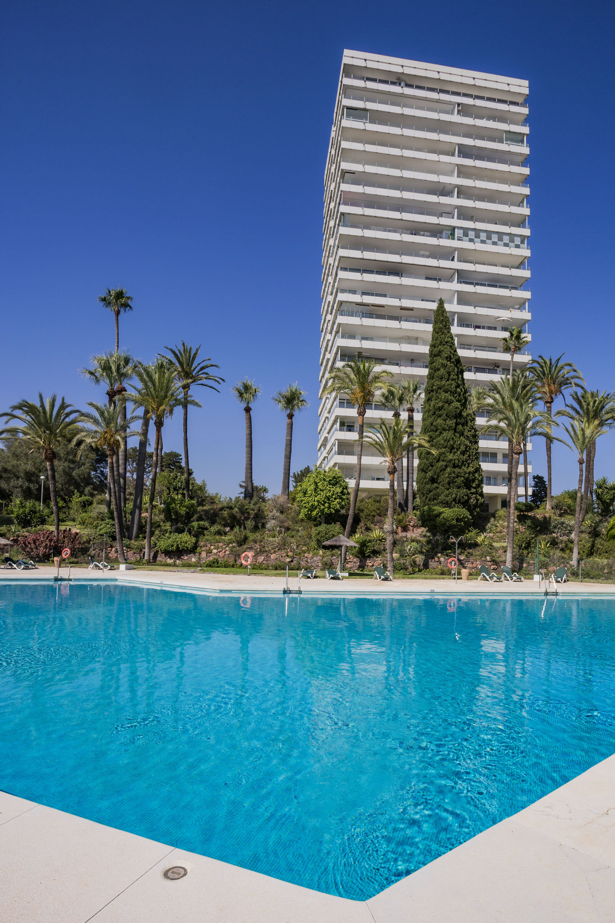 2 Bed Apartment for sale in Río Real Costa Del Sol, Málaga, Spain