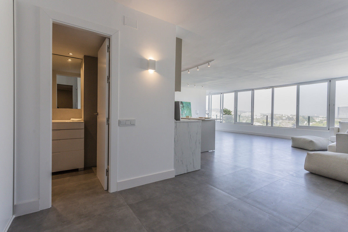 2 Bed Apartment for sale in Río Real Costa Del Sol, Málaga, Spain