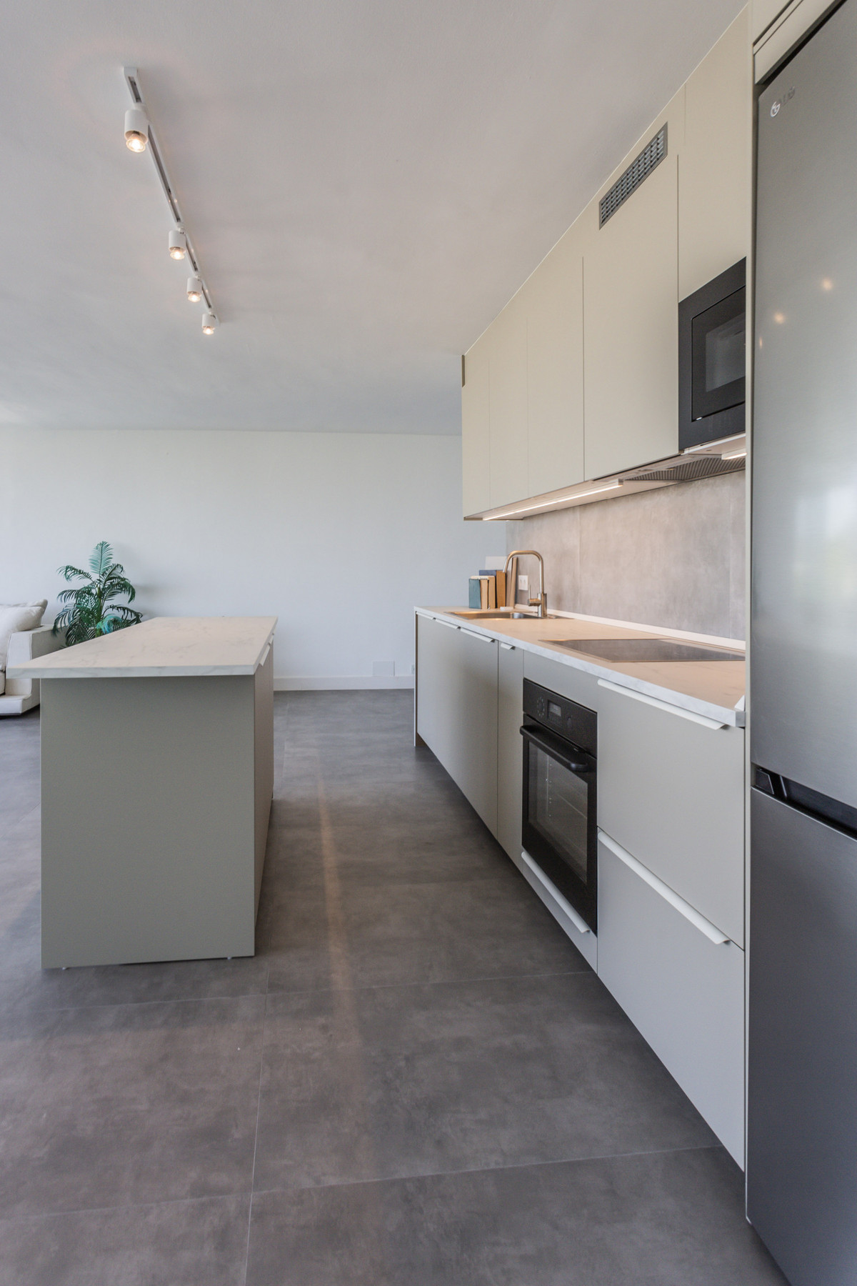 2 Bed Apartment for sale in Río Real Costa Del Sol, Málaga, Spain