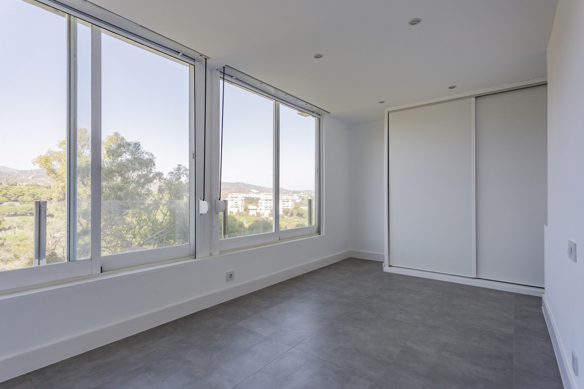 2 Bed Apartment for sale in Río Real Costa Del Sol, Málaga, Spain