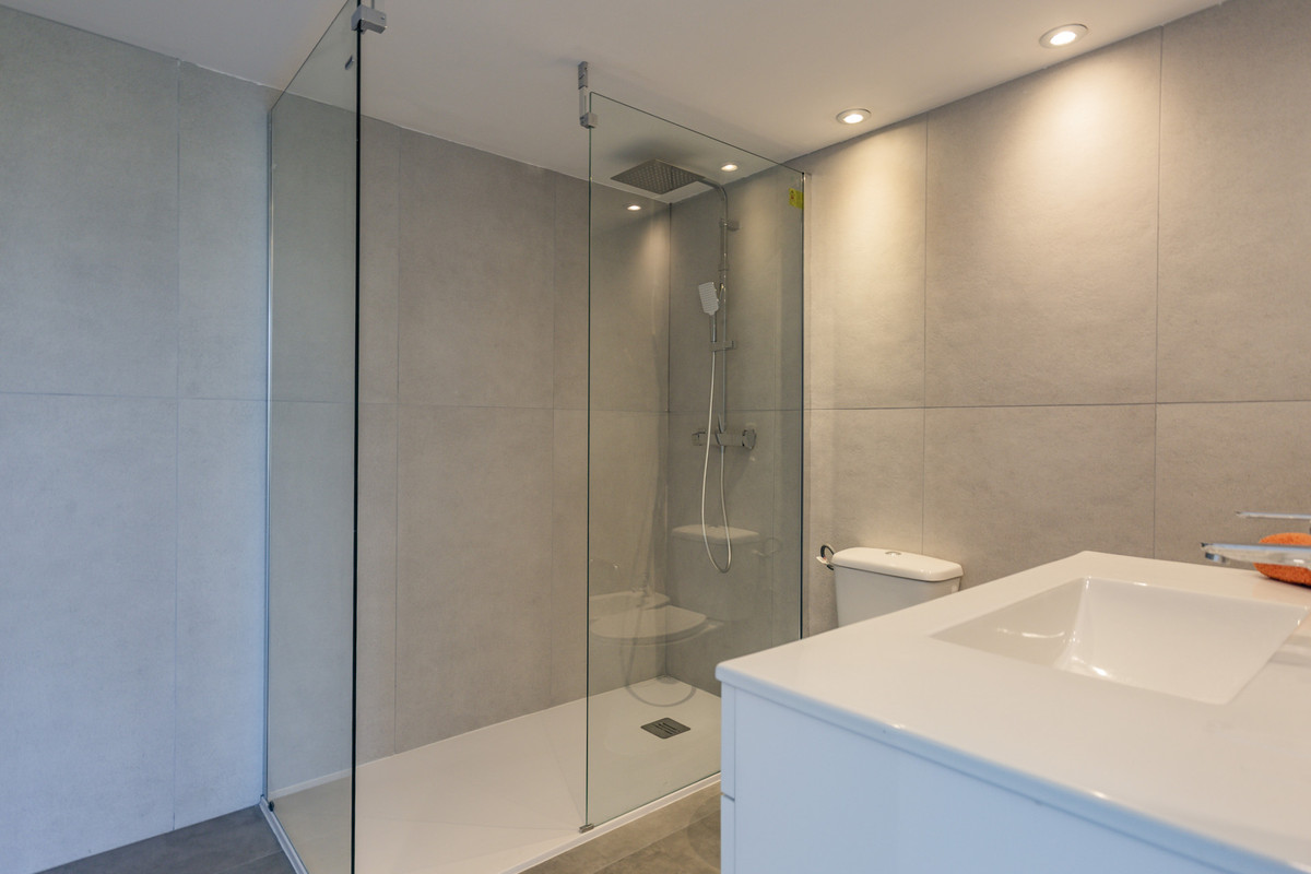 2 Bed Apartment for sale in Río Real Costa Del Sol, Málaga, Spain