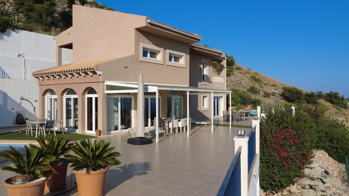 Se vende Villa - Chalet de 3 dormitorios en Costa Blanca, Alicante, España