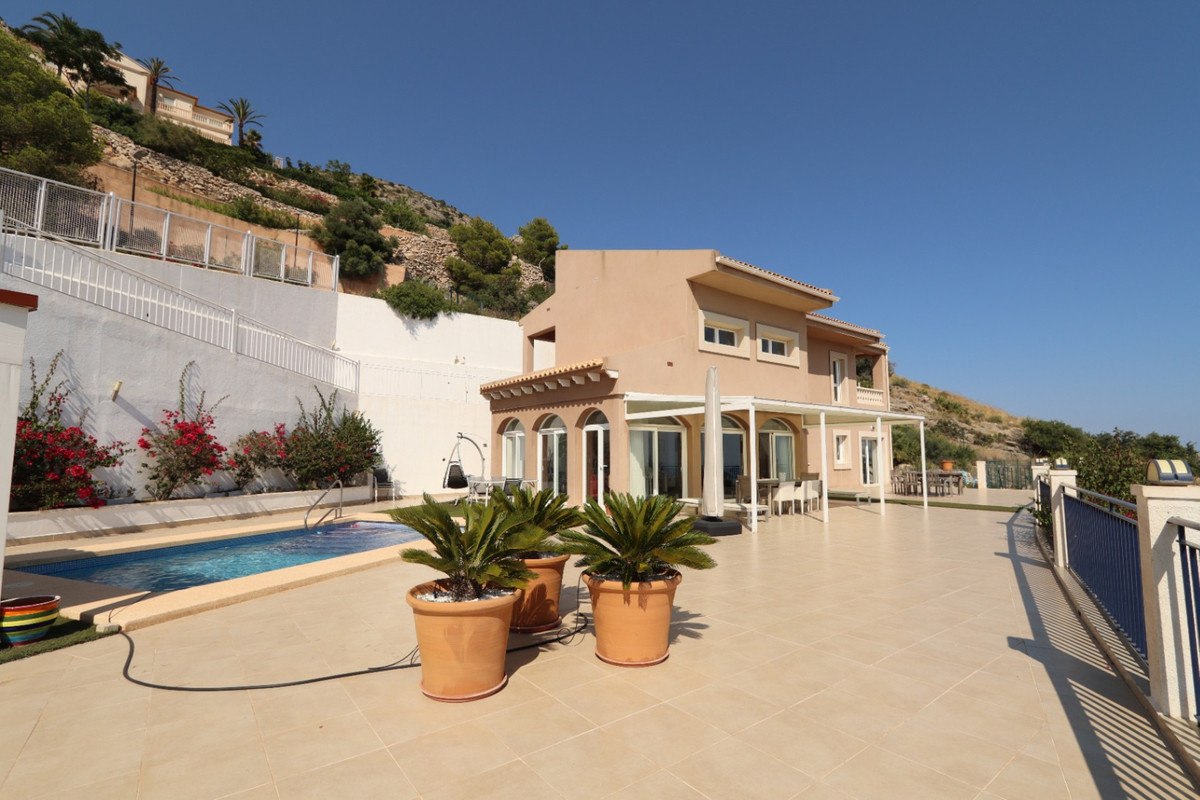 Se vende Villa - Chalet de 3 dormitorios en Costa Blanca, Alicante, España
