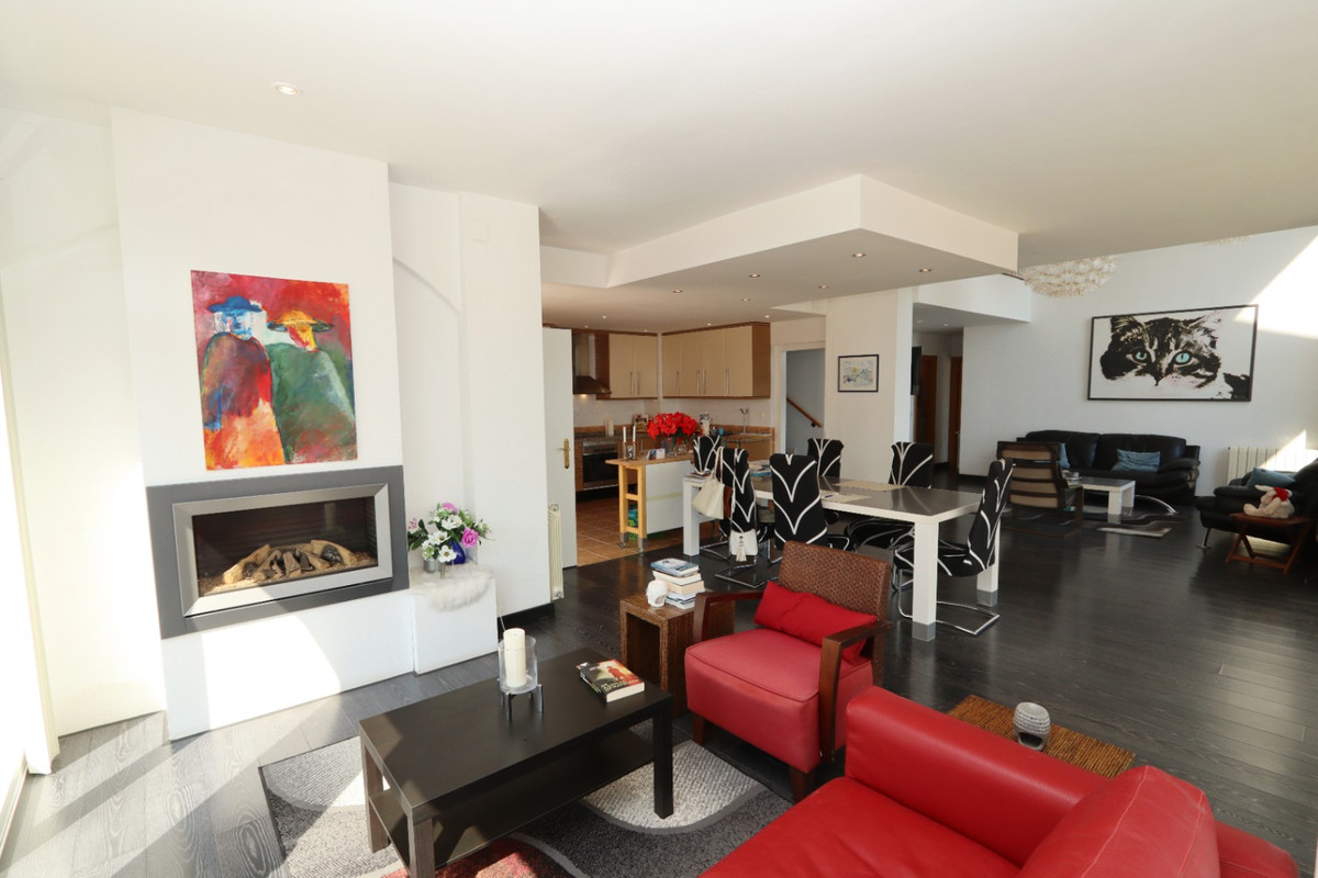 Se vende Villa - Chalet de 3 dormitorios en Costa Blanca, Alicante, España