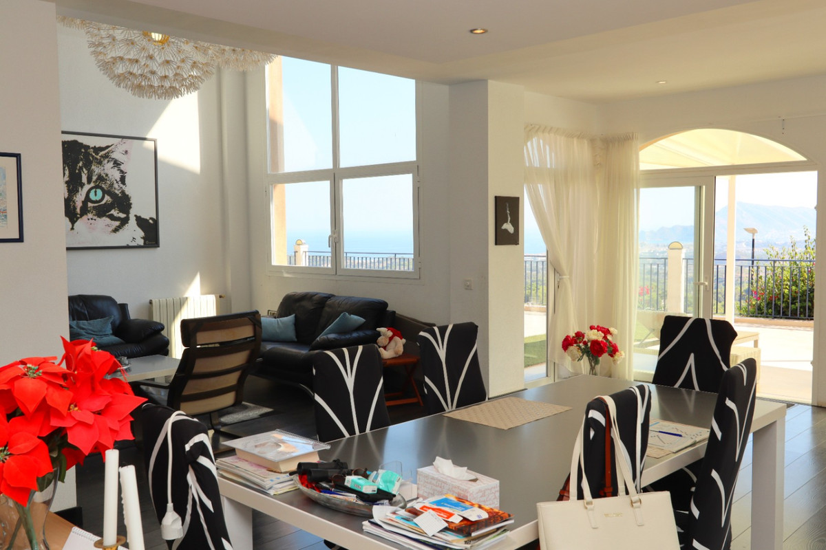 Se vende Villa - Chalet de 3 dormitorios en Costa Blanca, Alicante, España