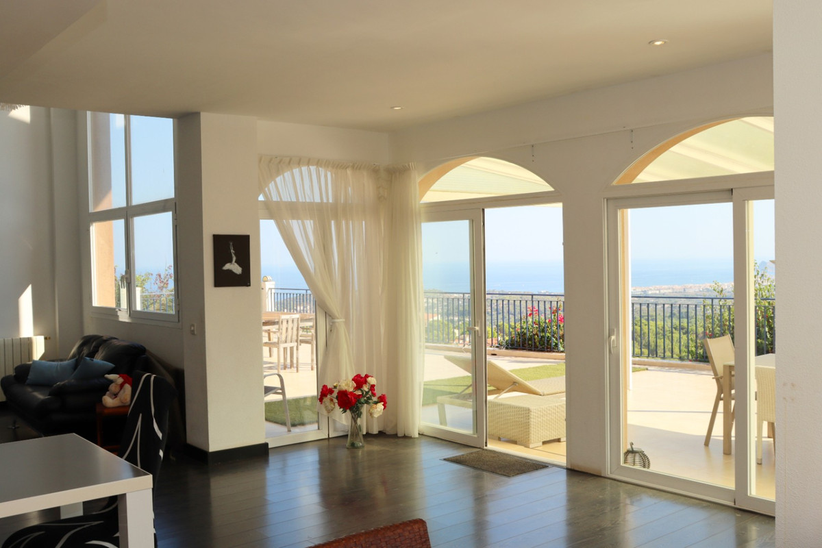 Se vende Villa - Chalet de 3 dormitorios en Costa Blanca, Alicante, España