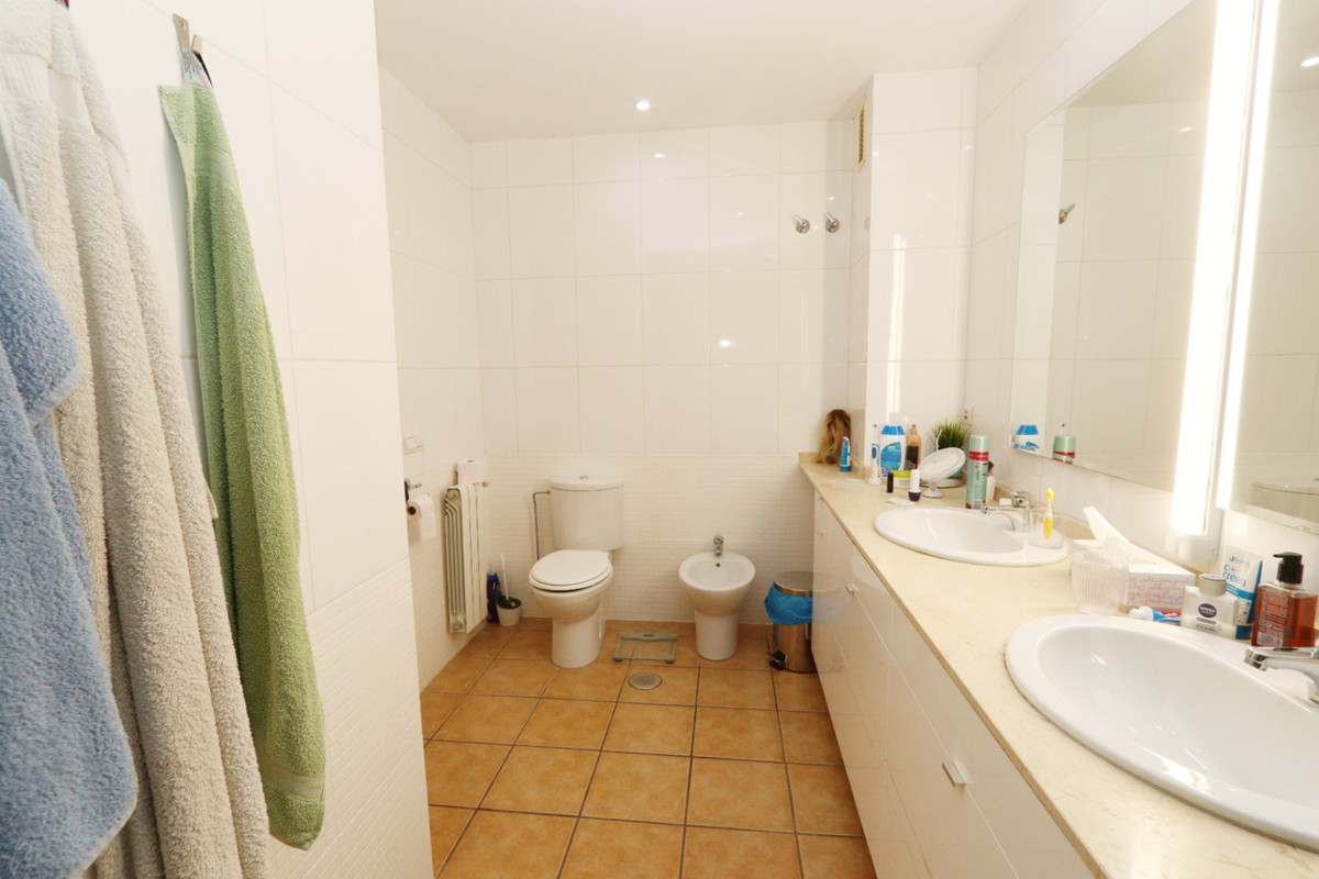Se vende Villa - Chalet de 3 dormitorios en Costa Blanca, Alicante, España