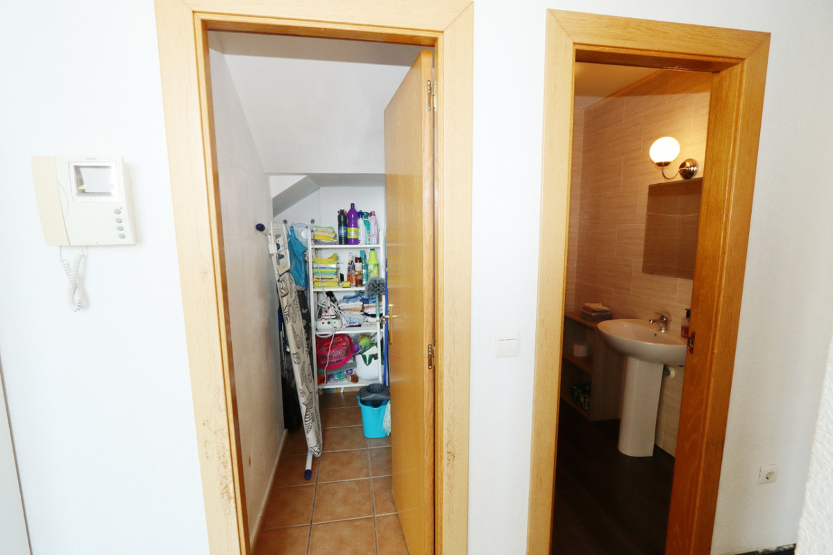 Se vende Villa - Chalet de 3 dormitorios en Costa Blanca, Alicante, España