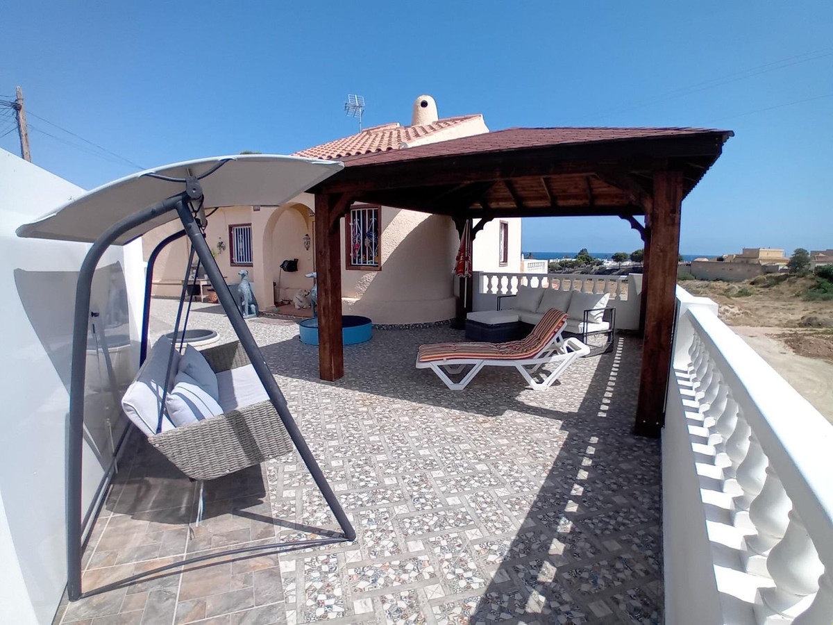 Se vende Villa - Chalet de 4 dormitorios en Costa Calida, Murcia, España