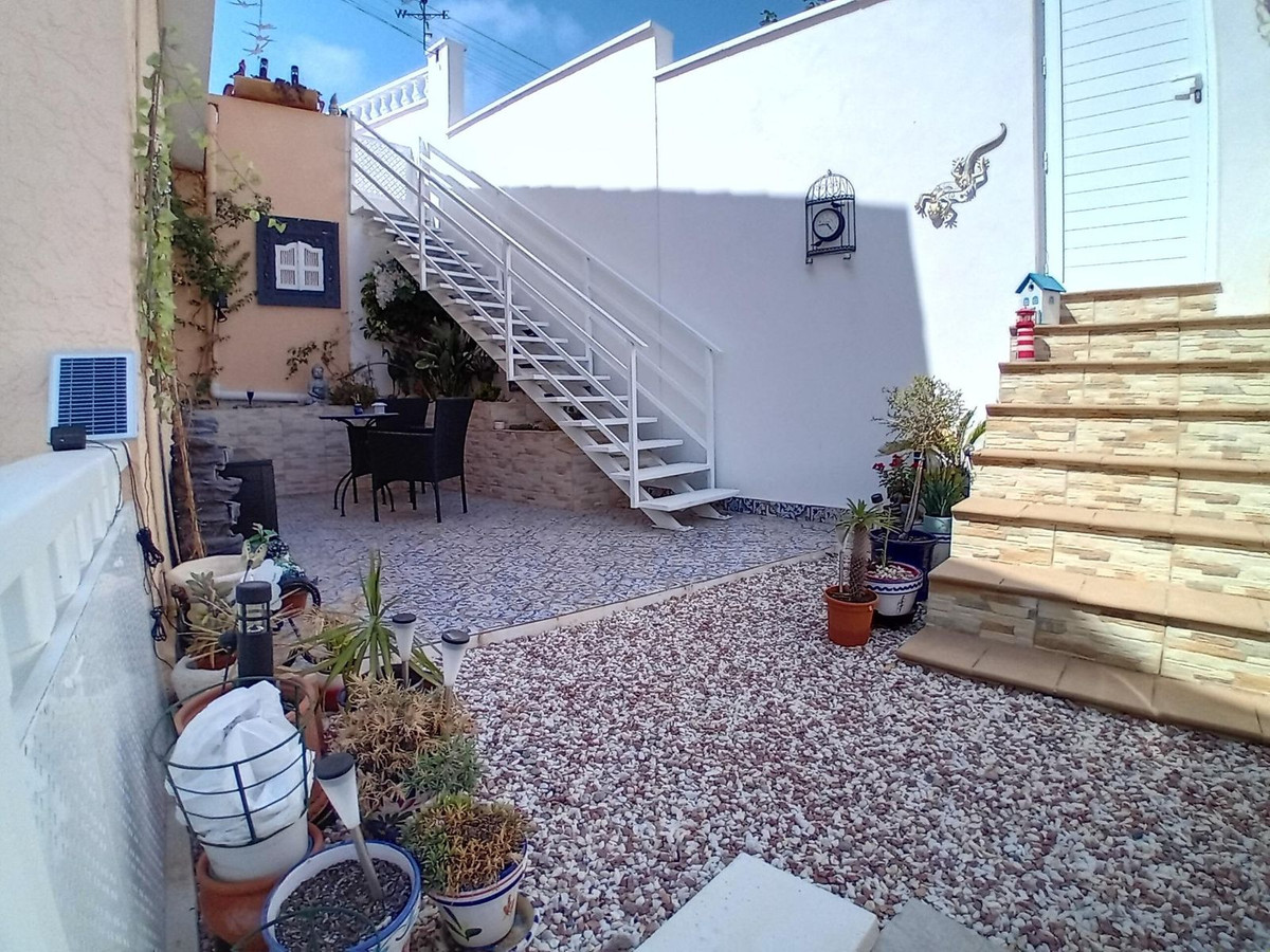 Se vende Villa - Chalet de 4 dormitorios en Costa Calida, Murcia, España