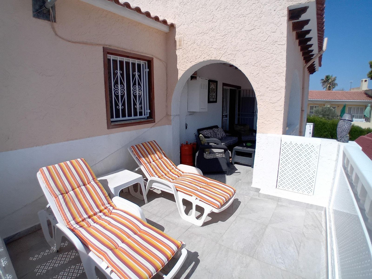 Se vende Villa - Chalet de 4 dormitorios en Costa Calida, Murcia, España