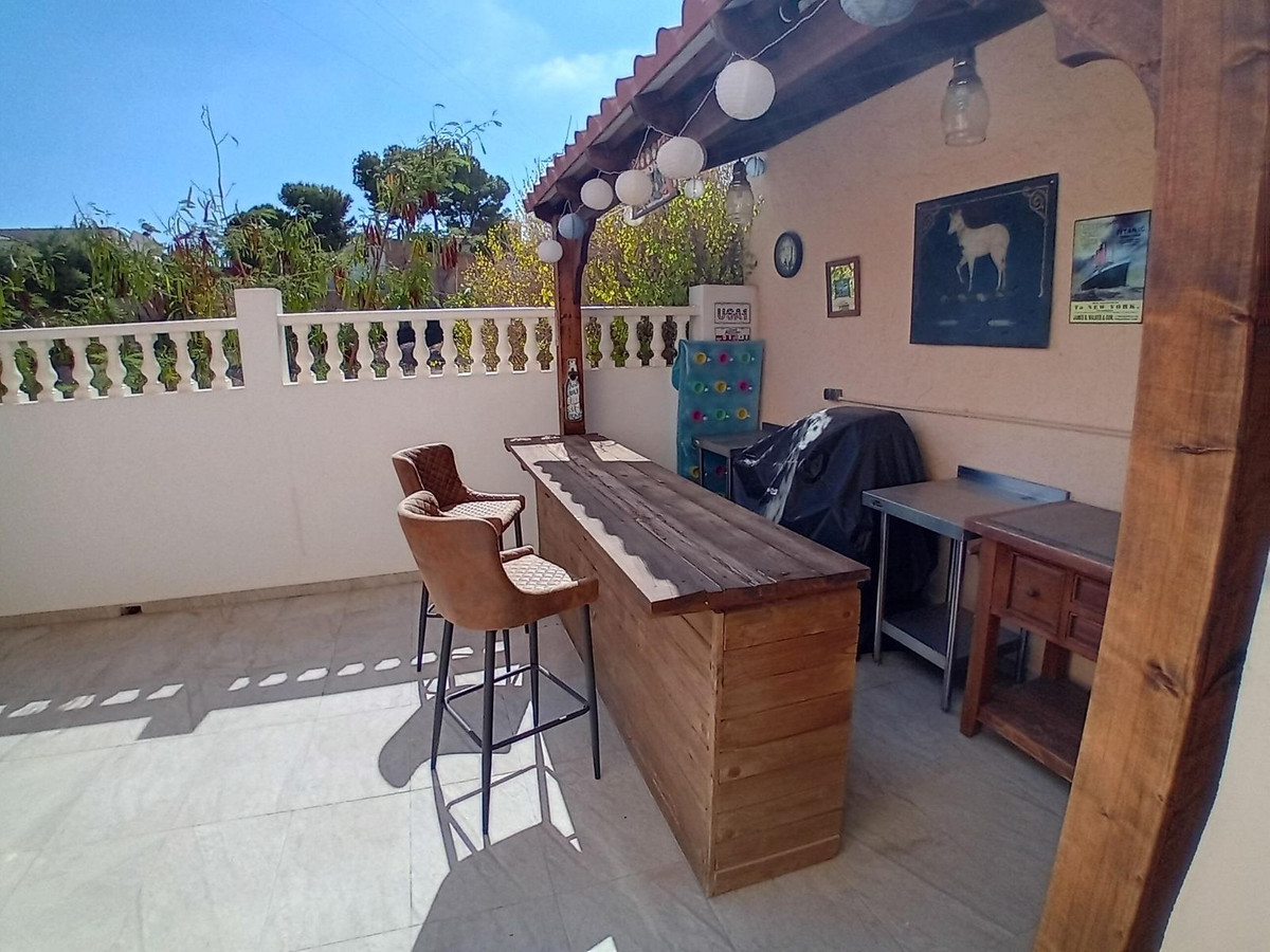 Se vende Villa - Chalet de 4 dormitorios en Costa Calida, Murcia, España