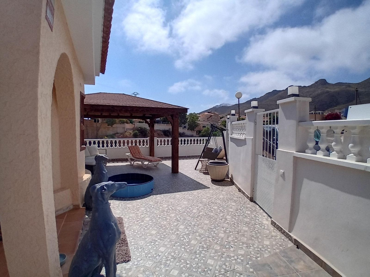 Se vende Villa - Chalet de 4 dormitorios en Costa Calida, Murcia, España