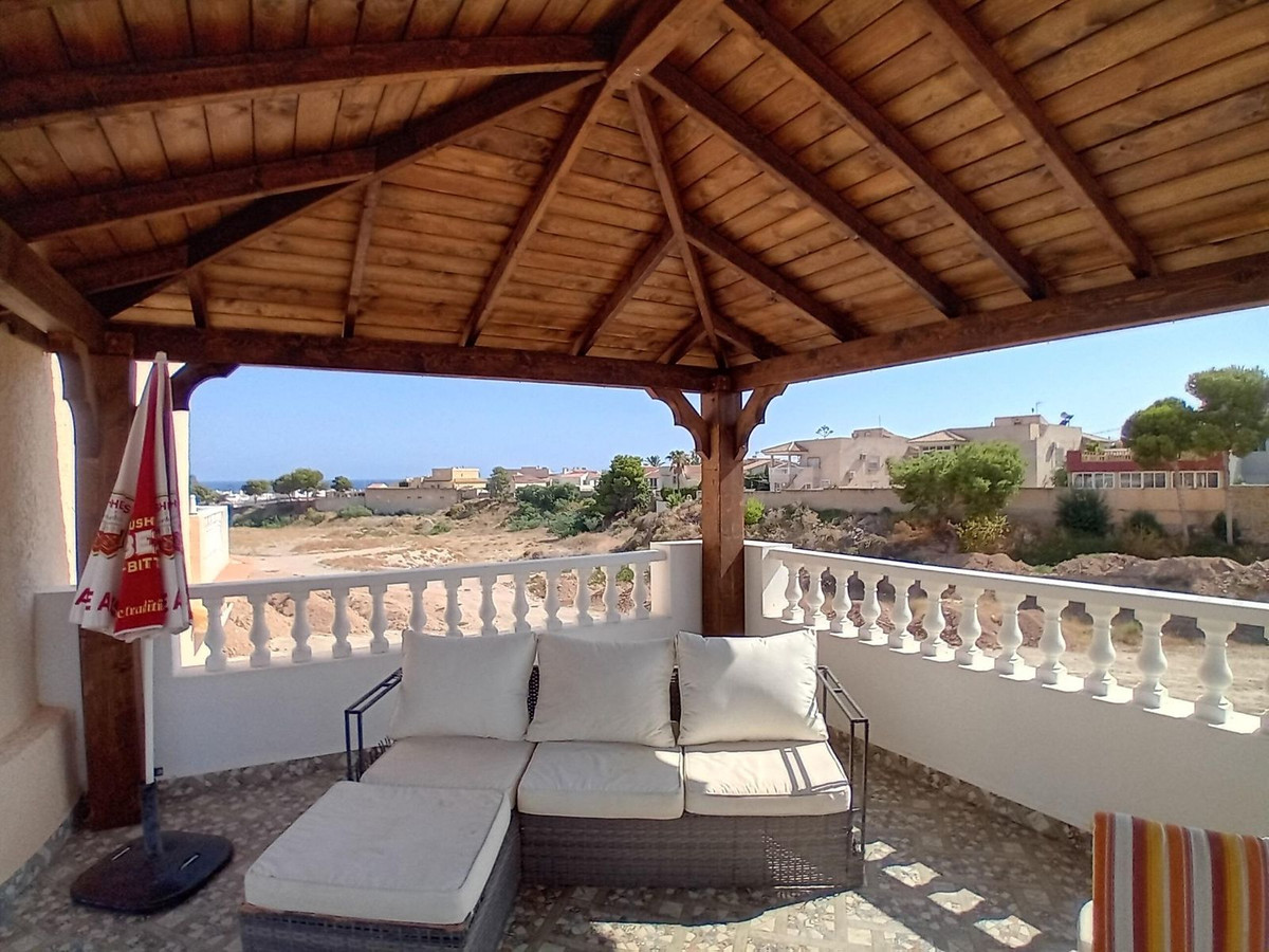 Se vende Villa - Chalet de 4 dormitorios en Costa Calida, Murcia, España