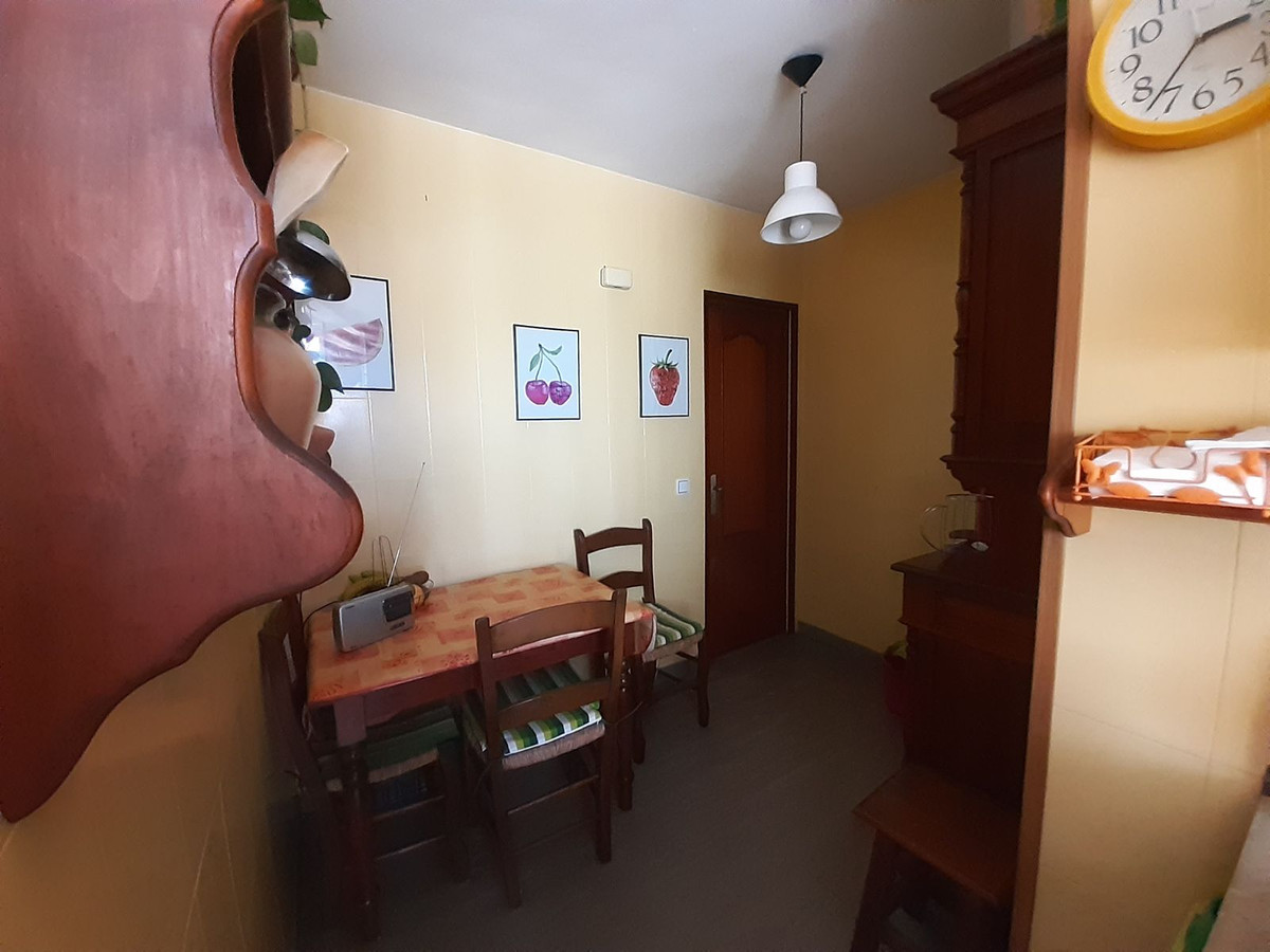 Se vende Apartamento en Planta Última de 2 dormitorios en Costa Del Sol, Málaga, España
