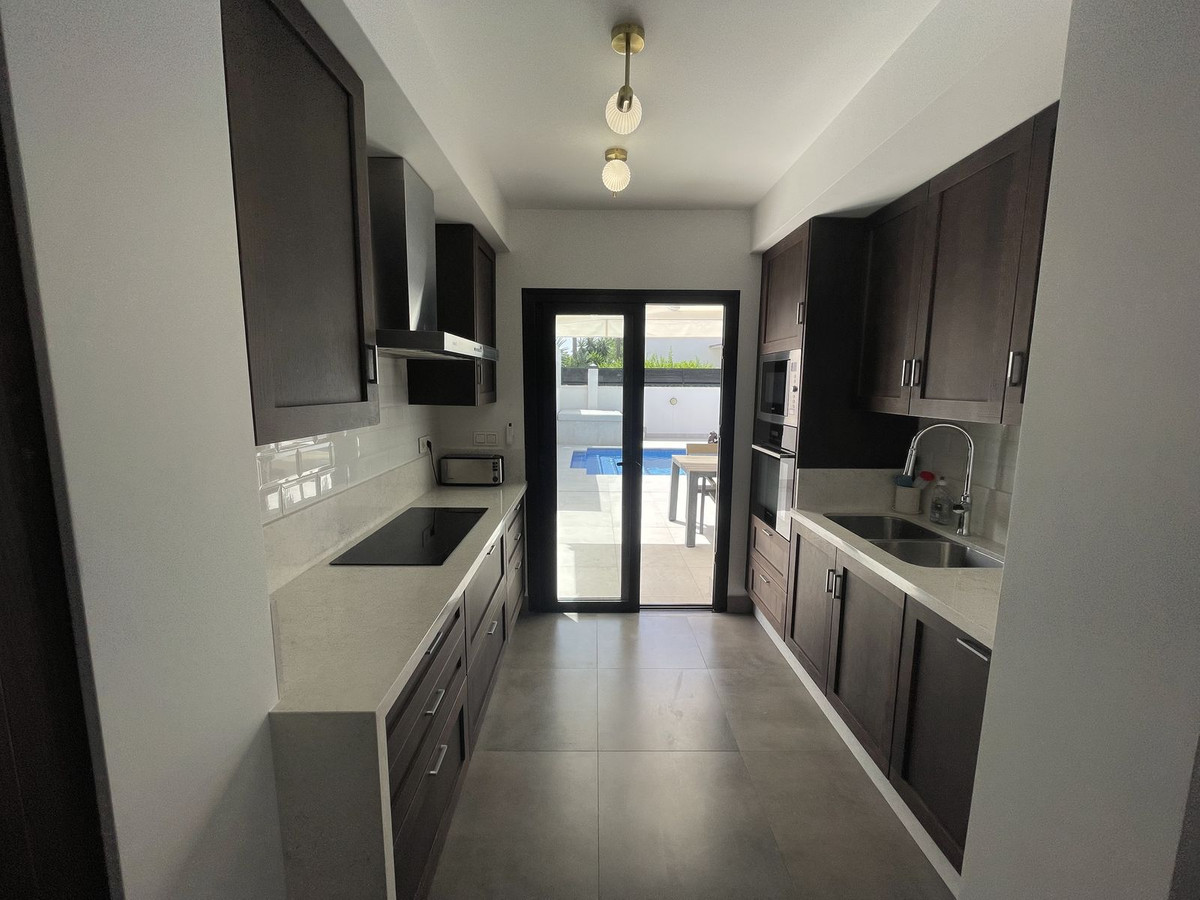 3 Bed Townhouse for sale in San Pedro De Alcántara Costa Del Sol, Málaga, Spain