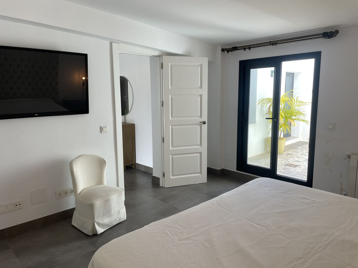 3 Bed Townhouse for sale in San Pedro De Alcántara Costa Del Sol, Málaga, Spain
