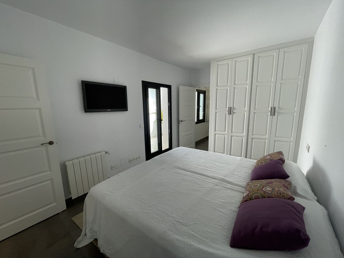 3 Bed Townhouse for sale in San Pedro De Alcántara Costa Del Sol, Málaga, Spain