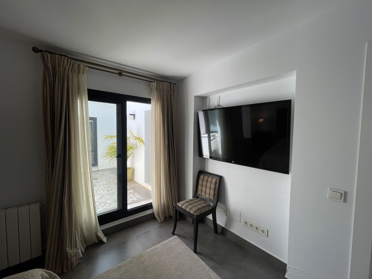 3 Bed Townhouse for sale in San Pedro De Alcántara Costa Del Sol, Málaga, Spain
