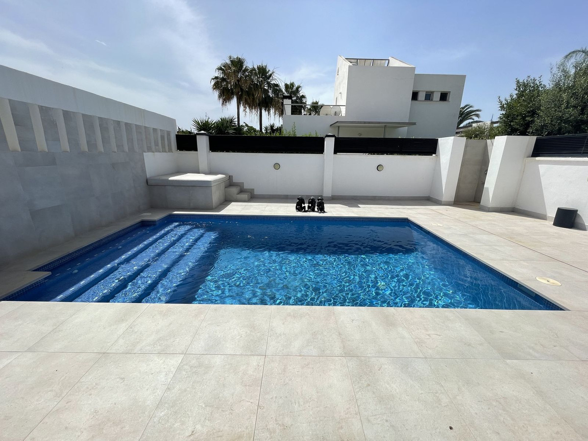 3 Bed Townhouse for sale in San Pedro De Alcántara Costa Del Sol, Málaga, Spain